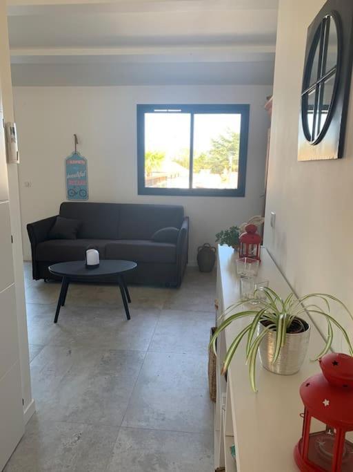 Maison Terrasse Proche Centre Ville Et Ile De Re Λα Ροσέλ Εξωτερικό φωτογραφία